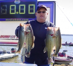 Click to view DSC00048.JPG