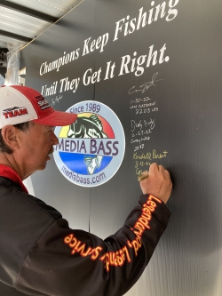 Click to view IMG_0735.jpg