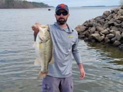 Click to view 14th_Place_BigBass.jpg