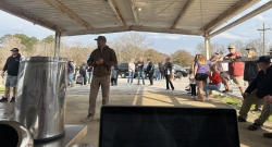 Click to view IMG_1072.jpg